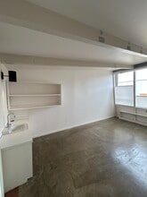 4916 Kelvin Dr, Houston, TX à louer Photo intérieure- Image 2 de 4