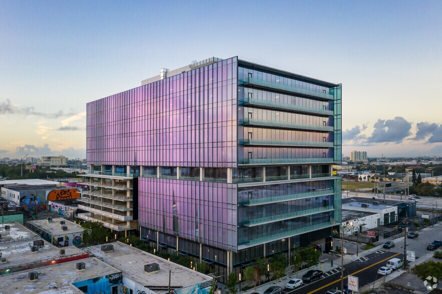 545 NW 26th St, Miami, FL à louer - Photo du bâtiment - Image 3 de 35