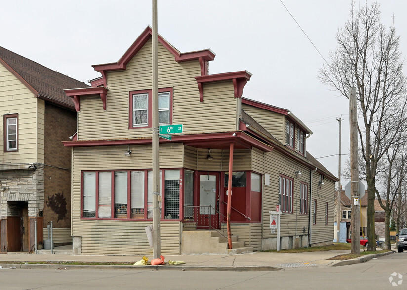 1901 S 6th St, Milwaukee, WI à vendre - Photo principale - Image 1 de 1