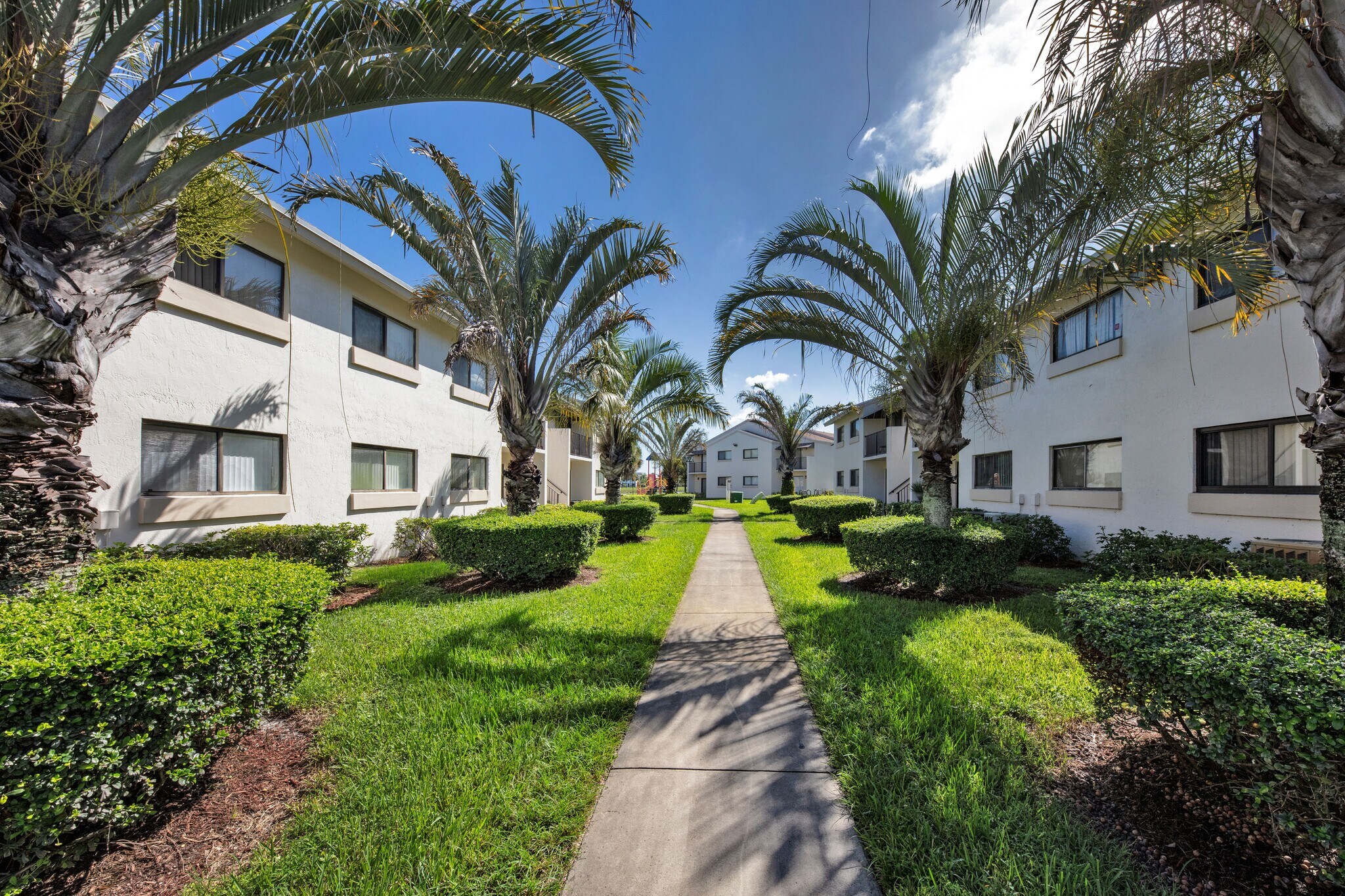 361 NE 191st St, Miami, FL à vendre Photo du bâtiment- Image 1 de 11