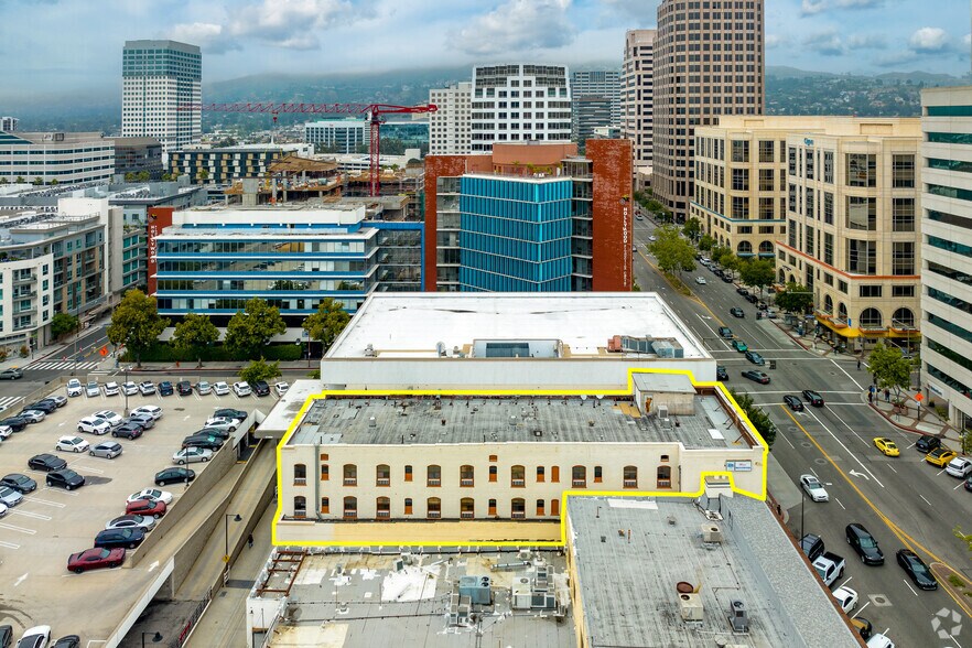 337-339 1/2 N Brand Blvd, Glendale, CA à louer - Photo du bâtiment - Image 3 de 11