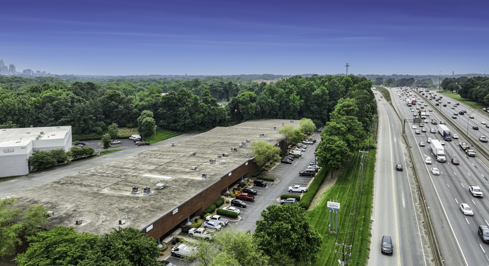 2233 Interstate North Dr, Charlotte, NC for lease Building Photo- Image 1 of 2