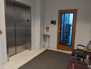 101 Lattner Ct, Morrisville, NC for lease Lobby- Image 2 of 13
