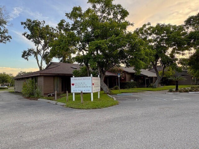 101-110 Southern Oaks Dr & Thonotosassa Rd & Baker St, Plant City, FL à vendre Photo du bâtiment- Image 1 de 8