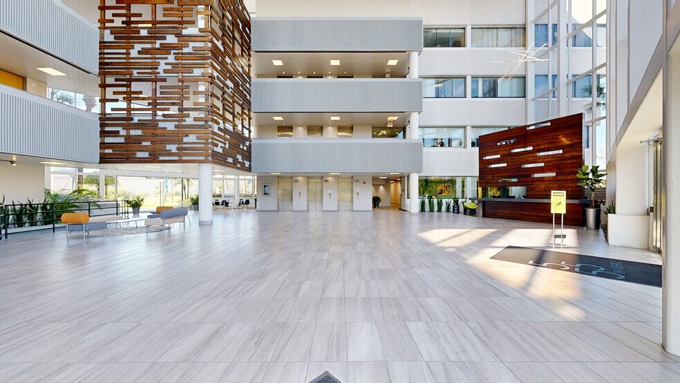 555 Winderley Pl, Maitland, FL à louer - Numérisation 3D de Matterport - Image 2 de 15