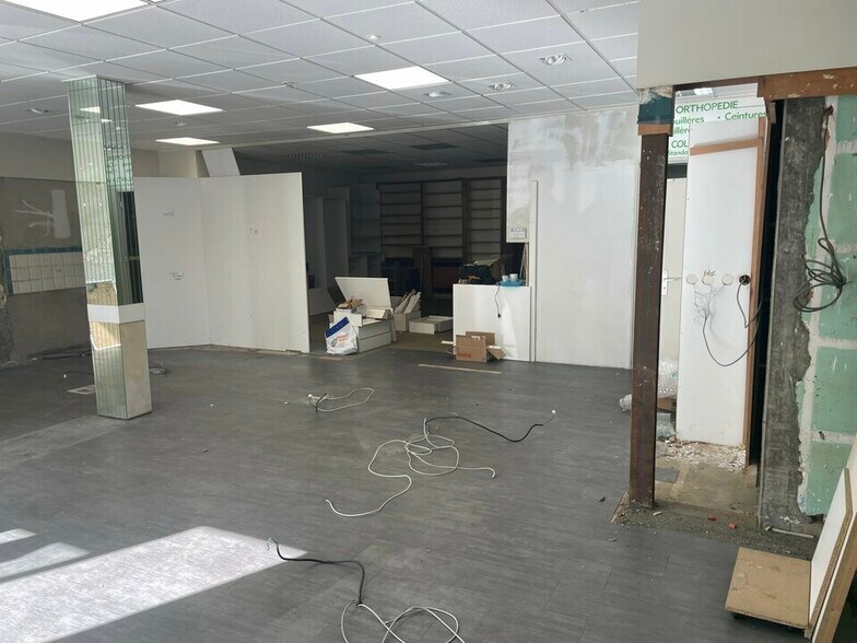 Retail in Brest for sale - Interior Photo - Image 3 of 3