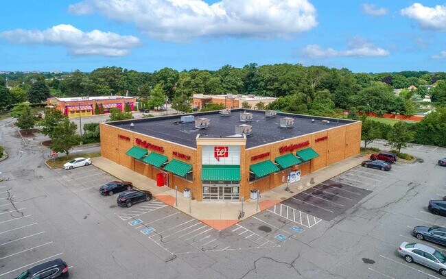 More details for 220 Huttleston Ave, Fairhaven, MA - Retail for Sale