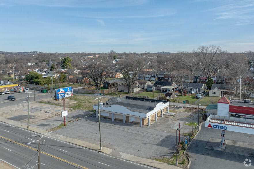 709 Dickerson Pike, Nashville, TN for lease - Building Photo - Image 2 of 4