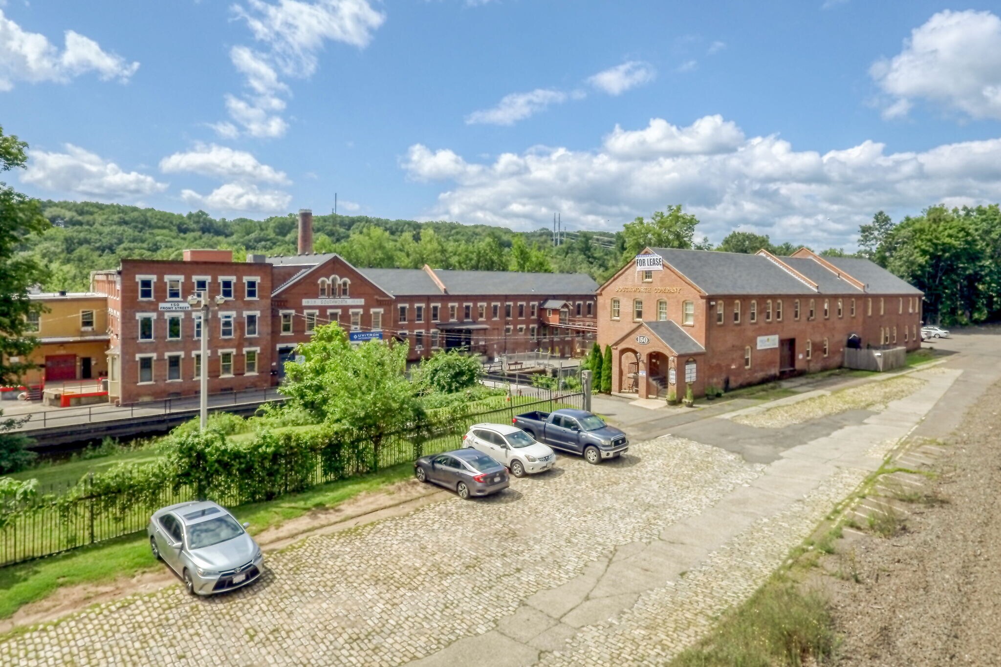 150 Front St, West Springfield, MA à vendre Photo du bâtiment- Image 1 de 1