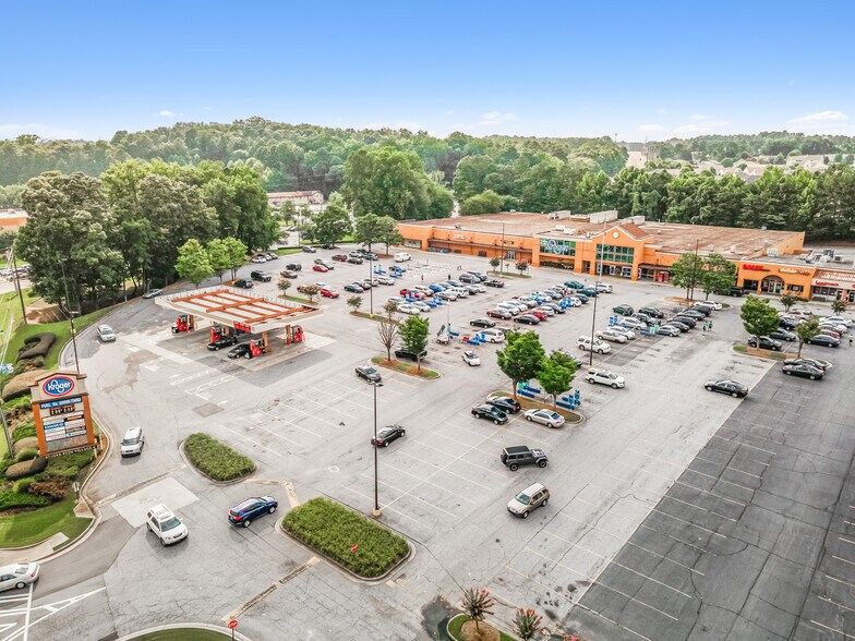 4155 Lawrenceville Hwy, Lilburn, GA à louer - Photo du bâtiment - Image 3 de 12