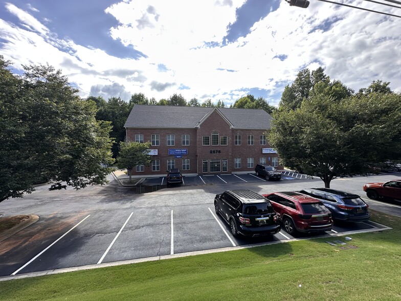 2576 Lawrenceville Suwanee Rd, Suwanee, GA for lease - Building Photo - Image 3 of 9