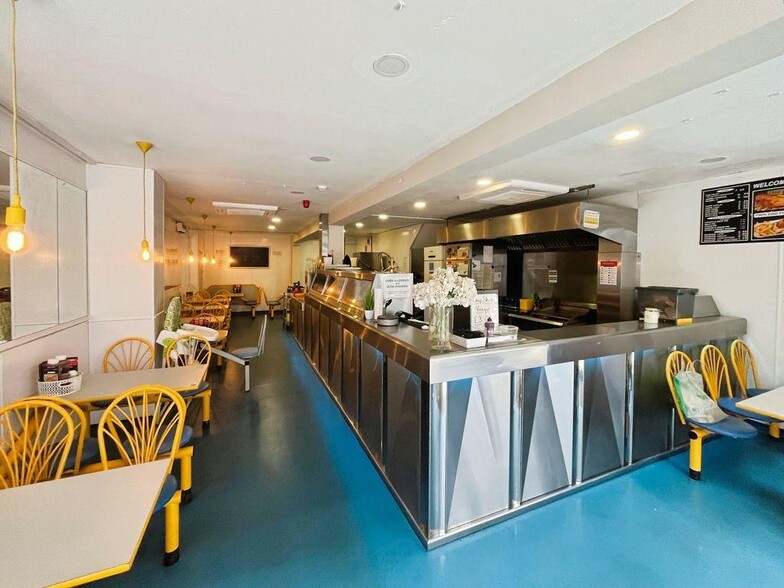 14-16 Market St, Bolton for lease - Building Photo - Image 3 of 5