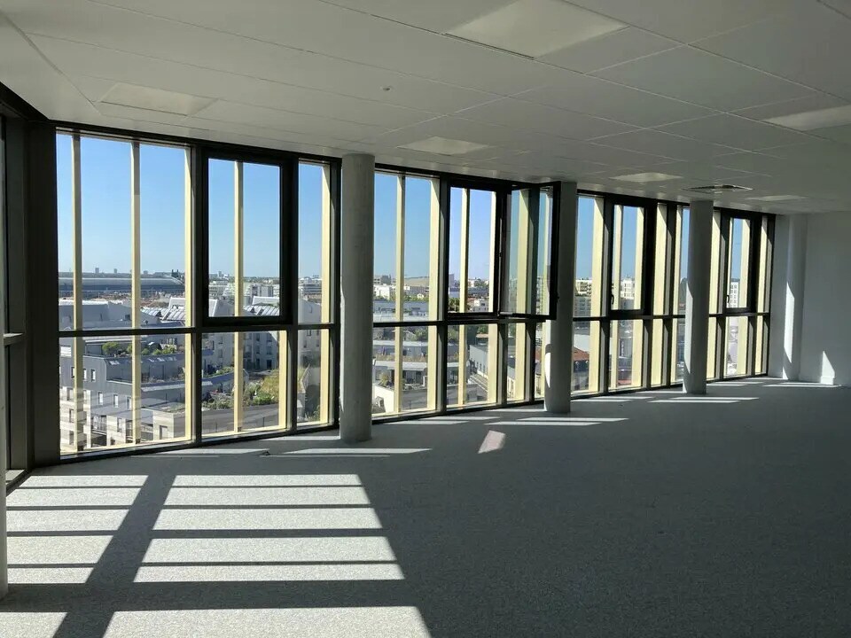 Office in Bordeaux for lease Building Photo- Image 1 of 17