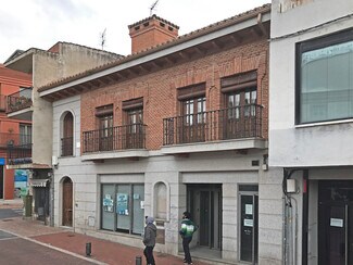 Plus de détails pour Plaza del Pueblo, Colmenar Viejo - Commerce de détail à louer