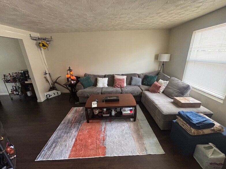 606 Bigelow St, Pittsburgh, PA à vendre - Photo du bâtiment - Image 2 de 15