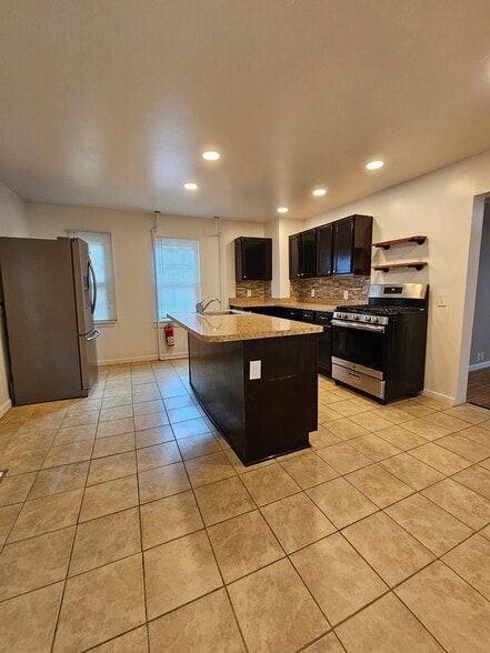 203 Sanford St, Rochester, NY for sale - Building Photo - Image 3 of 21