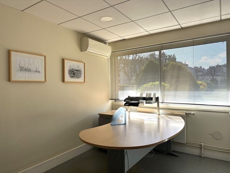 Bureau dans Lyon à vendre - Photo du bâtiment - Image 3 de 7