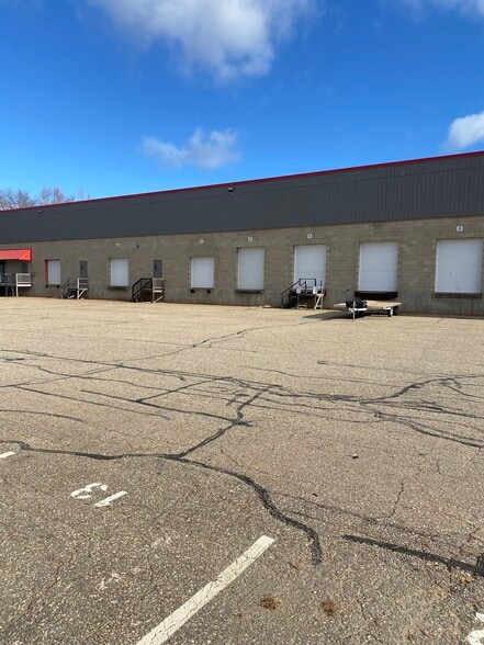 484-516 Province Rd, Laconia, NH à louer - Photo du bâtiment - Image 3 de 4