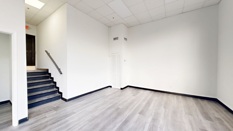 2100-2142 NW 99th Ave, Doral, FL for lease - Matterport 3D Scan - Image 2 of 26