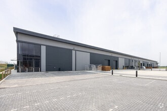 Cecil Pashley Way, Shoreham By Sea à louer Photo du bâtiment- Image 1 de 2