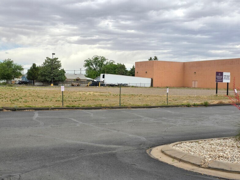1100 Block Main Street St, Roswell, NM à vendre - Photo du bâtiment - Image 3 de 8