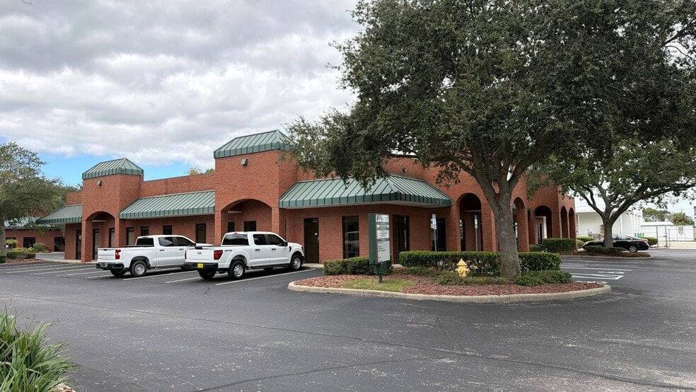 1440 N Nova Rd, Daytona Beach, FL for lease - Building Photo - Image 1 of 15