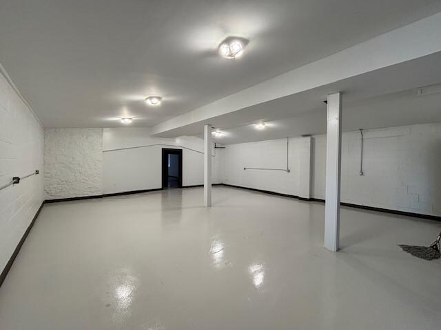 1931 NE Seward Ave, Topeka, KS à vendre - Photo du bâtiment - Image 3 de 3