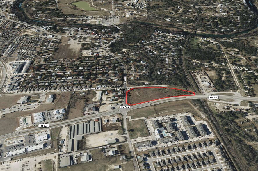 1951 Hunter Rd, New Braunfels, TX à vendre - Photo du bâtiment - Image 2 de 3