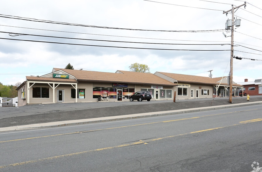 535 College Hwy, Southwick, MA for lease - Building Photo - Image 1 of 3
