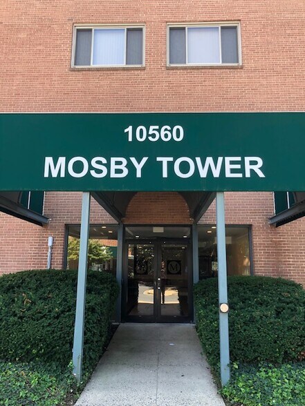 10560 Main St, Fairfax, VA à louer - Photo du bâtiment - Image 3 de 5