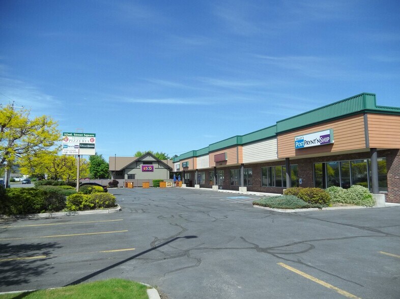 13221-13331 E 32nd Ave, Spokane Valley, WA à louer - Photo du bâtiment - Image 1 de 2