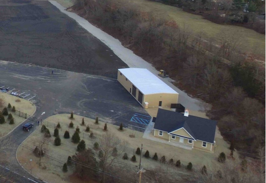 200 Townline Rd, Kings Park, NY for lease - Aerial - Image 1 of 2