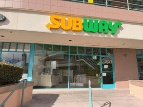 2180 Westwood Blvd, Los Angeles, CA à louer Photo du bâtiment- Image 2 de 3