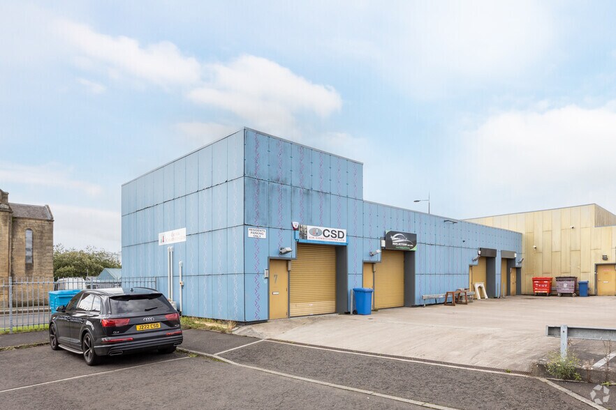 North Elgin Pl, Clydebank for lease - Primary Photo - Image 1 of 3