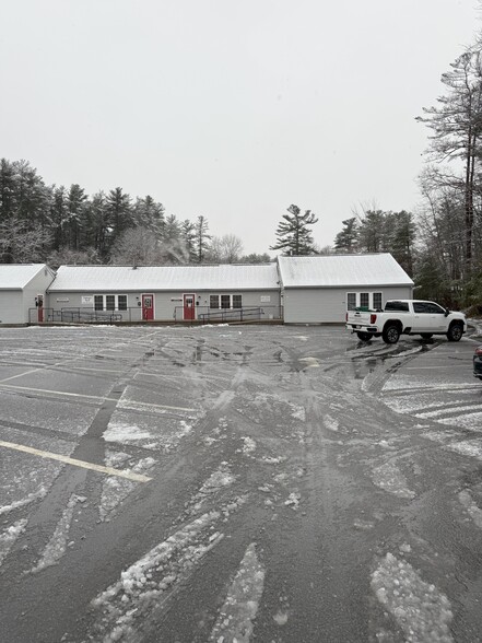 481 Bedford St, Bridgewater, MA à louer - Photo du bâtiment - Image 2 de 2