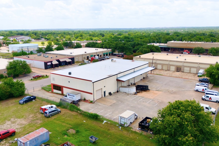 2004 Lamar Dr, Round Rock, TX for sale - Building Photo - Image 3 of 25