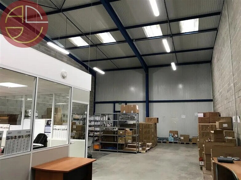 Industrial in Escalquens for lease - Interior Photo - Image 1 of 4