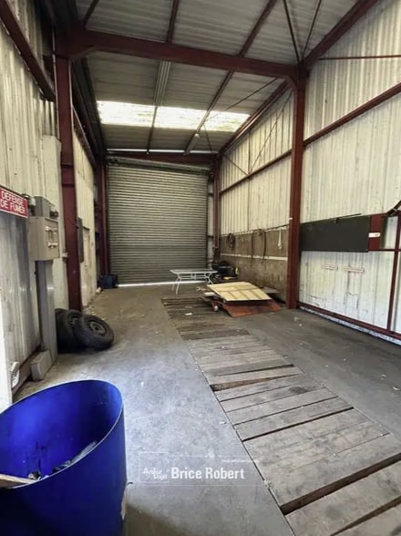 15 Rue Commandant Charcot, Saint-Priest for sale - Interior Photo - Image 3 of 4