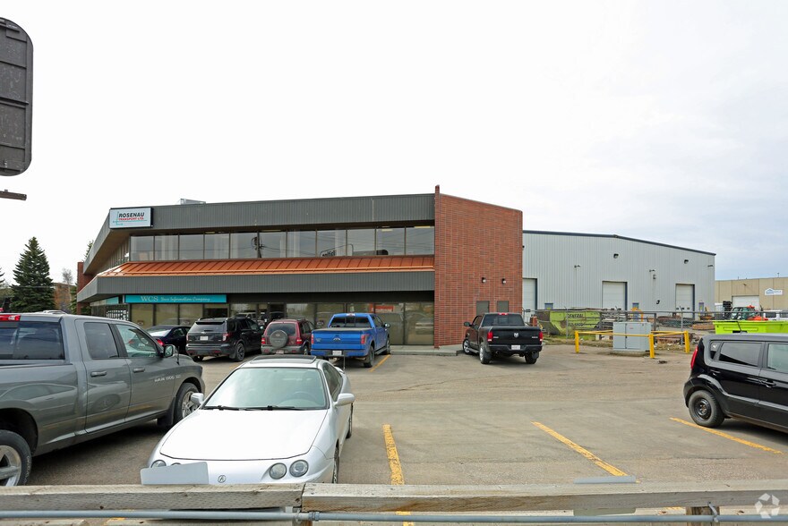 2950 Parsons Rd NW, Edmonton, AB à vendre - Photo du bâtiment - Image 2 de 4