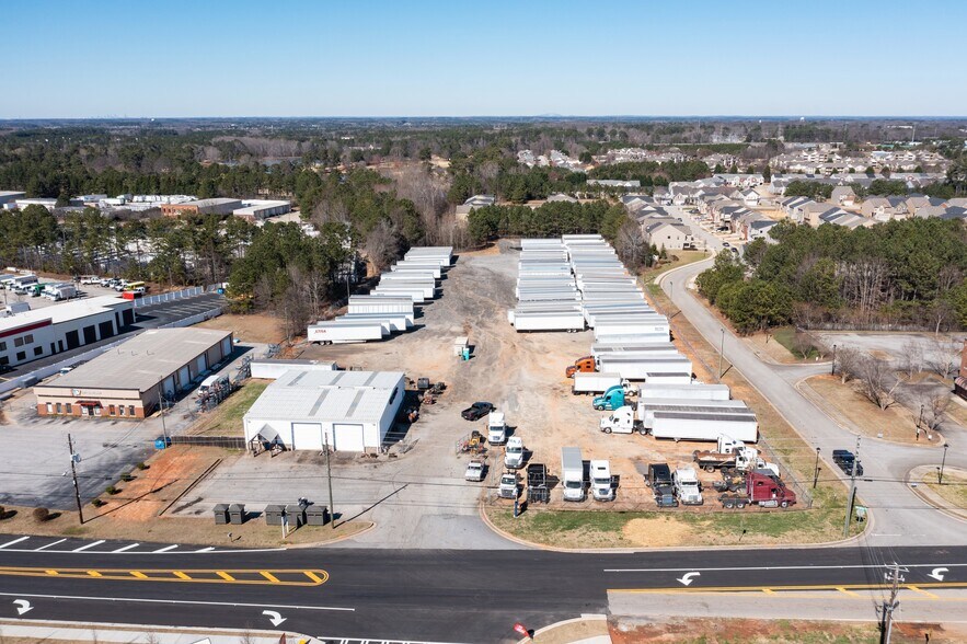 100 Industrial Blvd, McDonough, GA à louer - Photo du bâtiment - Image 2 de 5