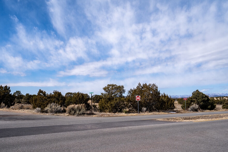 0 Camino La Tierra Camino, Santa Fe, NM for sale - Building Photo - Image 2 of 32