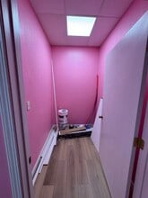 Retail in Aurora, CO for lease Interior Photo- Image 1 of 6