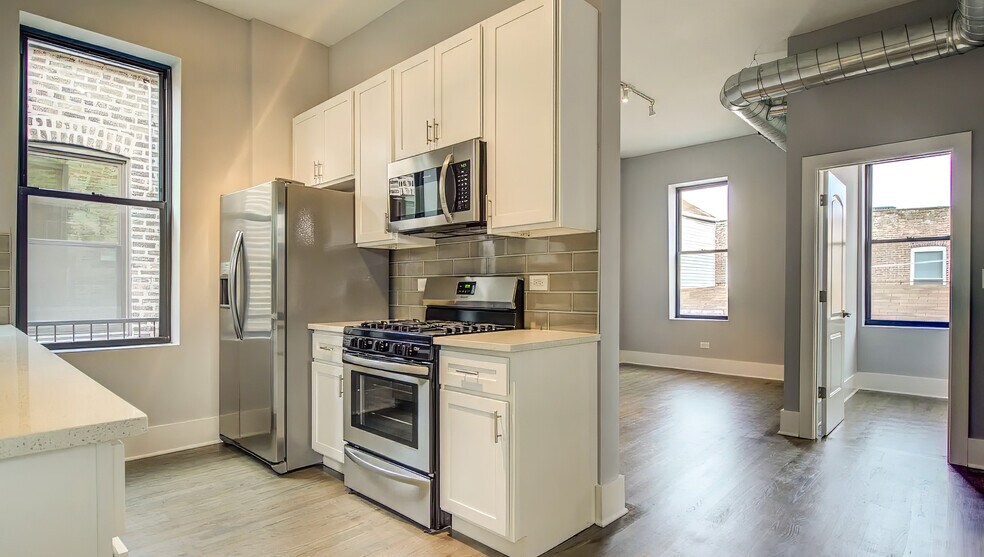 1040-1044 W 18th St, Chicago, IL à vendre - Photo du bâtiment - Image 2 de 5
