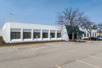 More details for 700-702 N Deerpath Dr, Vernon Hills, IL - Flex for Sale