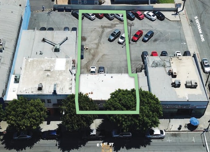 3600-3606 E 1st St portfolio of 2 properties for sale on LoopNet.ca - Building Photo - Image 3 of 8