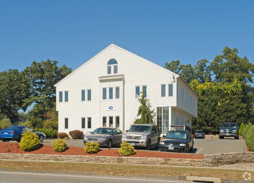 751 Farmington Ave, Bristol, CT à louer - Photo du bâtiment - Image 2 de 2