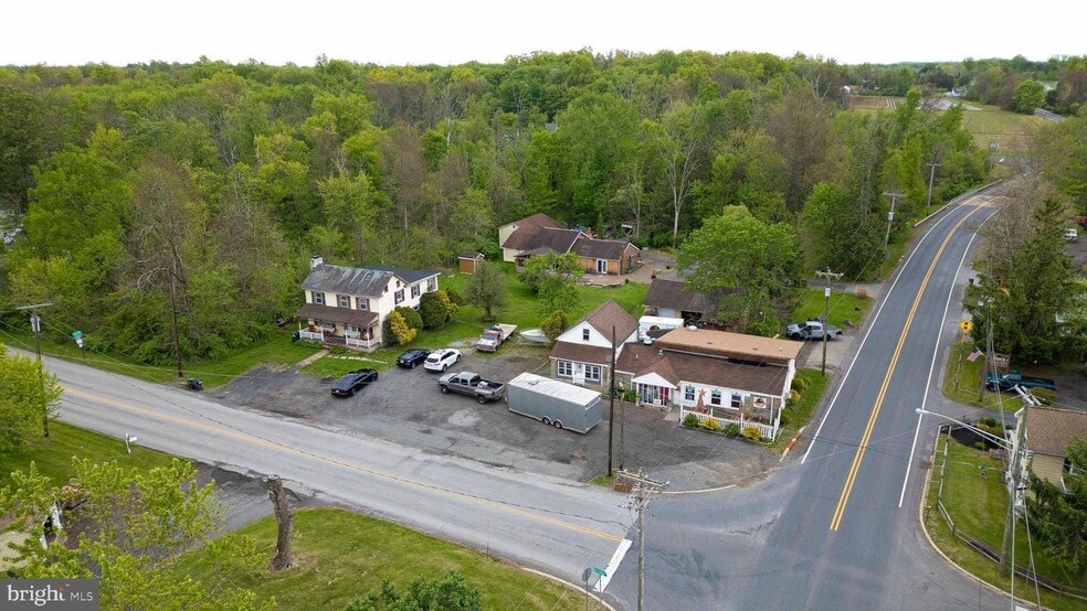 271 Old Croton Rd, Flemington, NJ à vendre - Photo du bâtiment - Image 3 de 16