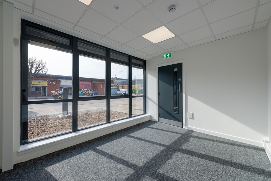 West Rd, London for lease - Building Photo - Image 2 of 2