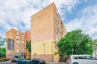 Plus de détails pour Multi-résidentiel à vendre