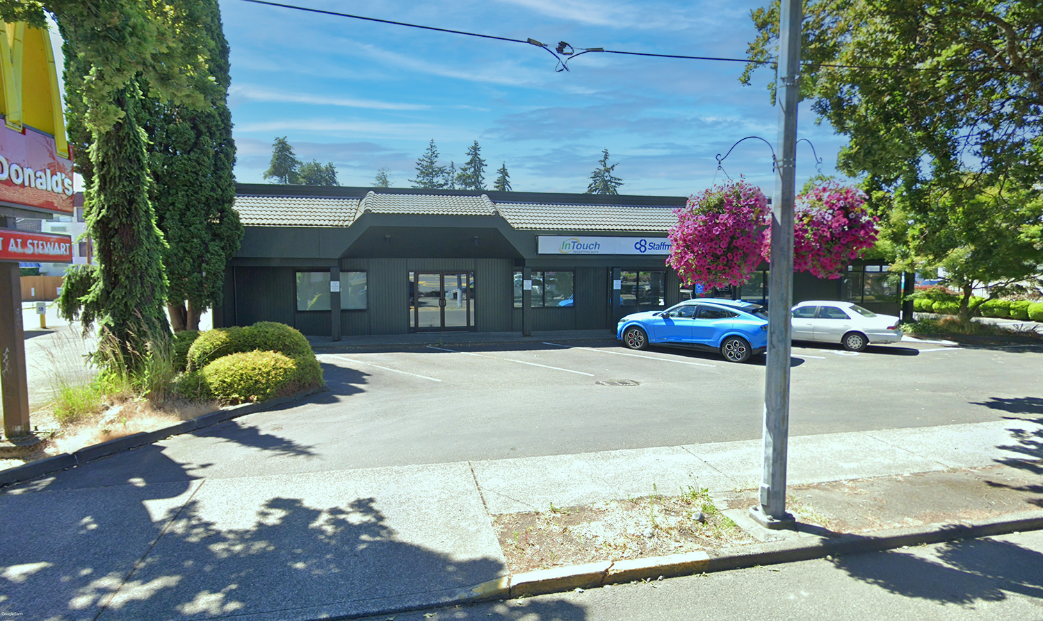 420 N Meridian, Puyallup, WA à louer Photo du b timent- Image 1 de 5